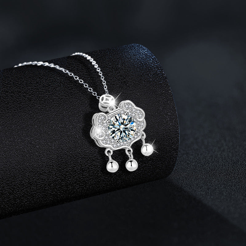 Simple Moissanite Ruyi Safety Lock Necklace