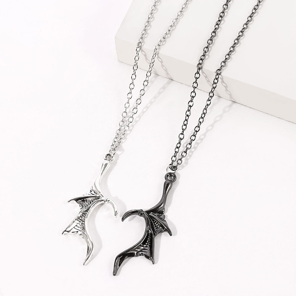 Gothic Retro Simple Alloy Wing Necklace Personality Couple Love Necklace Wings