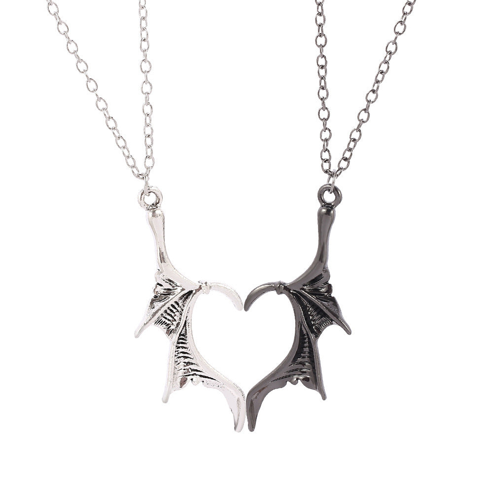 Gothic Retro Simple Alloy Wing Necklace Personality Couple Love Necklace Wings